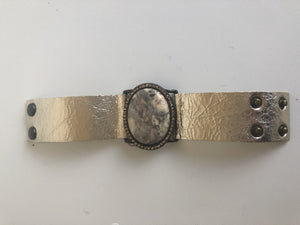 Rebel Design Leather bracelet/Gld metallic